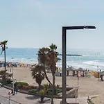 Beautiful Beachfront Apt W/ Sea Views & Parking By Sea N\' Rent