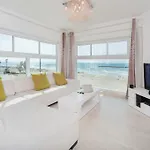 Beautiful Beachfront Apt W/ Sea Views & Parking By Sea N\' Rent