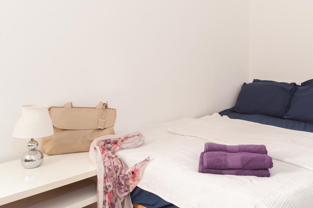 Apartment Beautiful Beachfront Apt W/ Sea Views & Parking By Sea N' Rent Tel Aviv